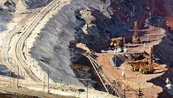 力拓拟卖非洲西芒杜铁矿石项目