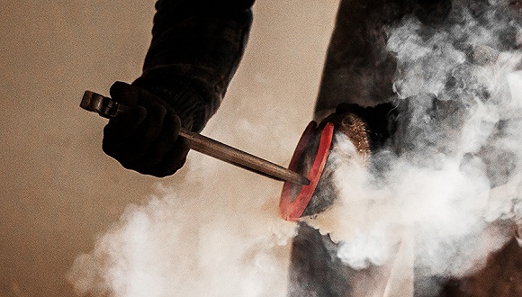 力拓调高铁矿石长协价 中国钢厂开始反击