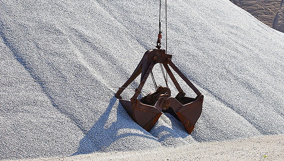 中国创纪录的铁矿石库存